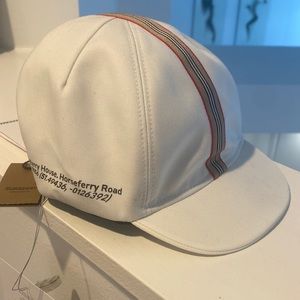 Burberry kids white logo hat